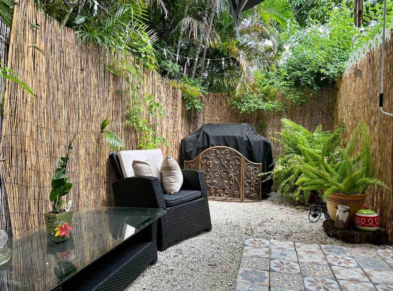 Flora'S Garden Apartment/Studio 北迈阿密 外观 照片